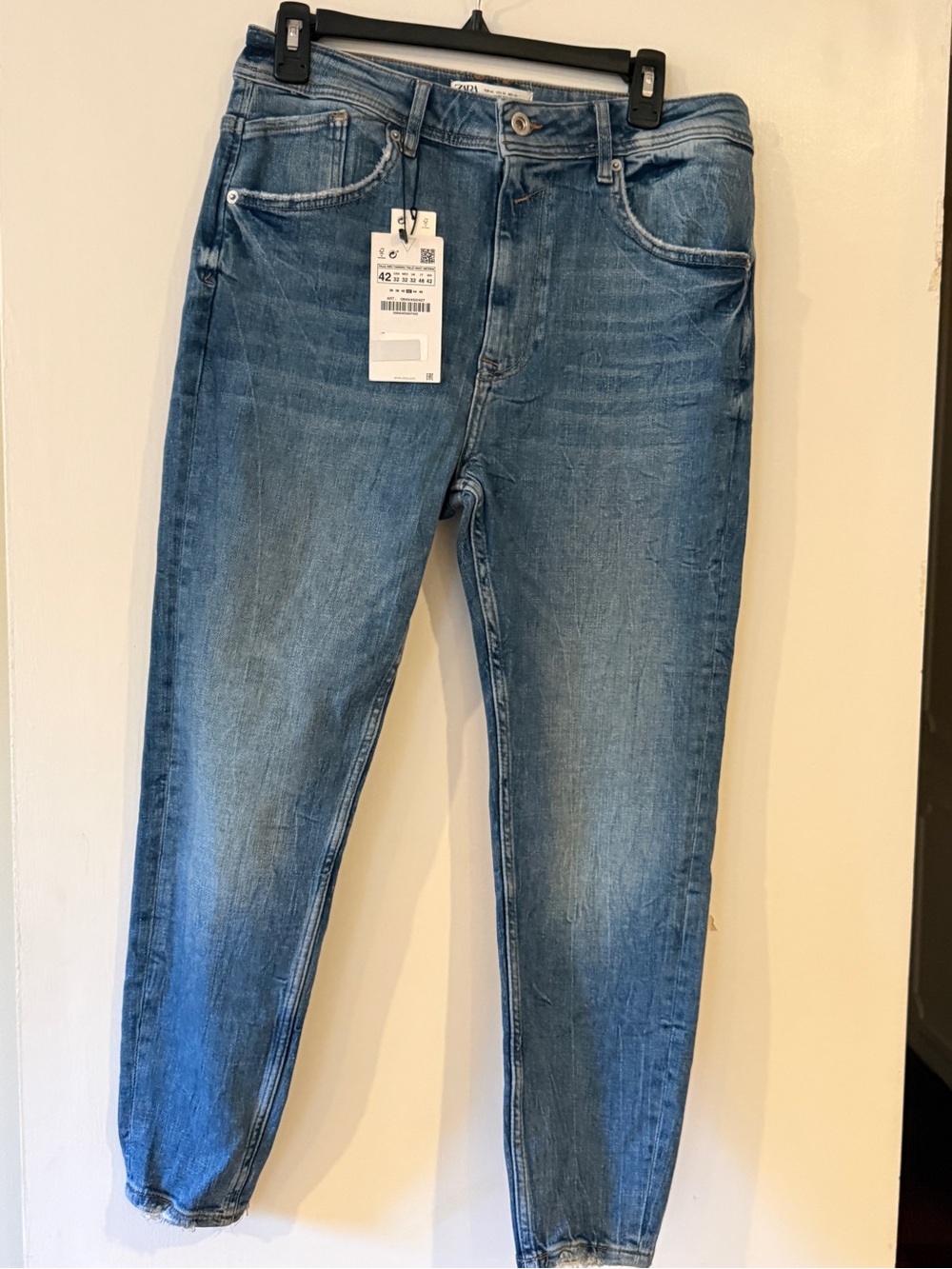 Zara Men's Slim Fit light Blue Jeans. Skinny cropped size 32
